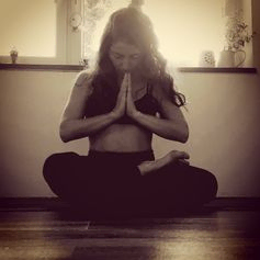 Best Kundalini Yoga Teacher training Europe sarah