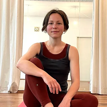 Kundalini und Hatha Yogalehrer Ausbildung Österreich Hede